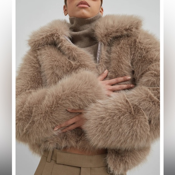 The Frankie Shop - Sabrina Faux Fur Jacket - Mocha - Picture 3 of 6